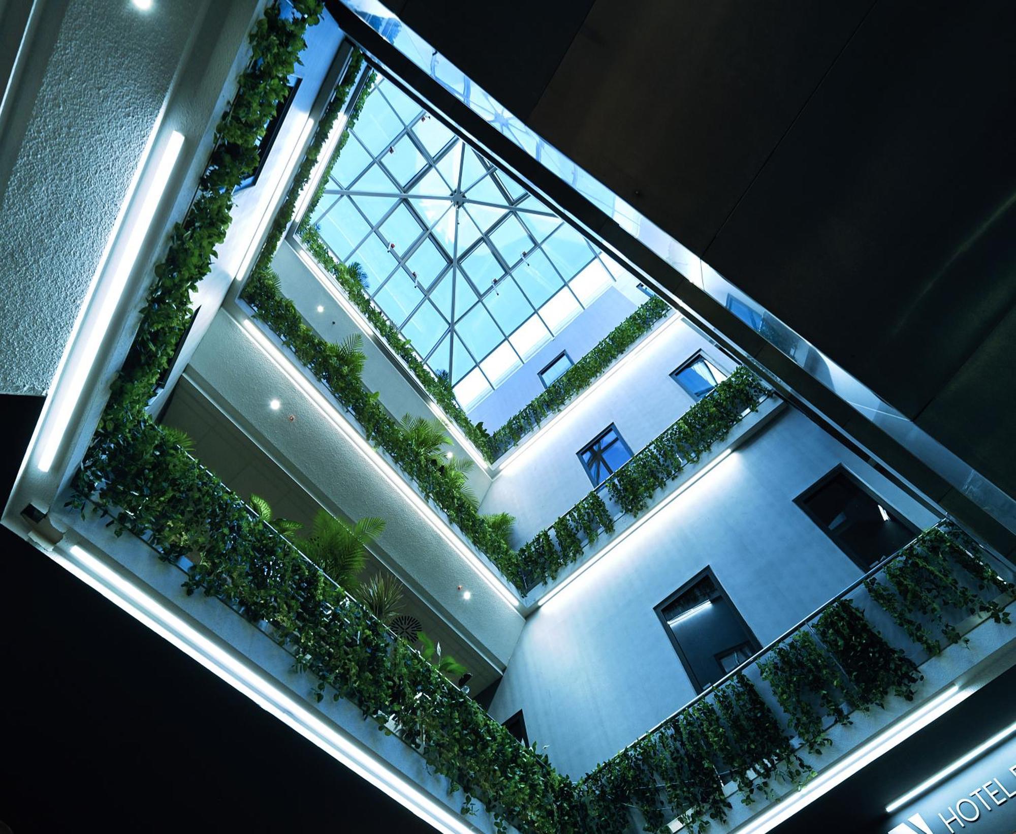 Fashion City Hotel Superior Budapest Exterior photo