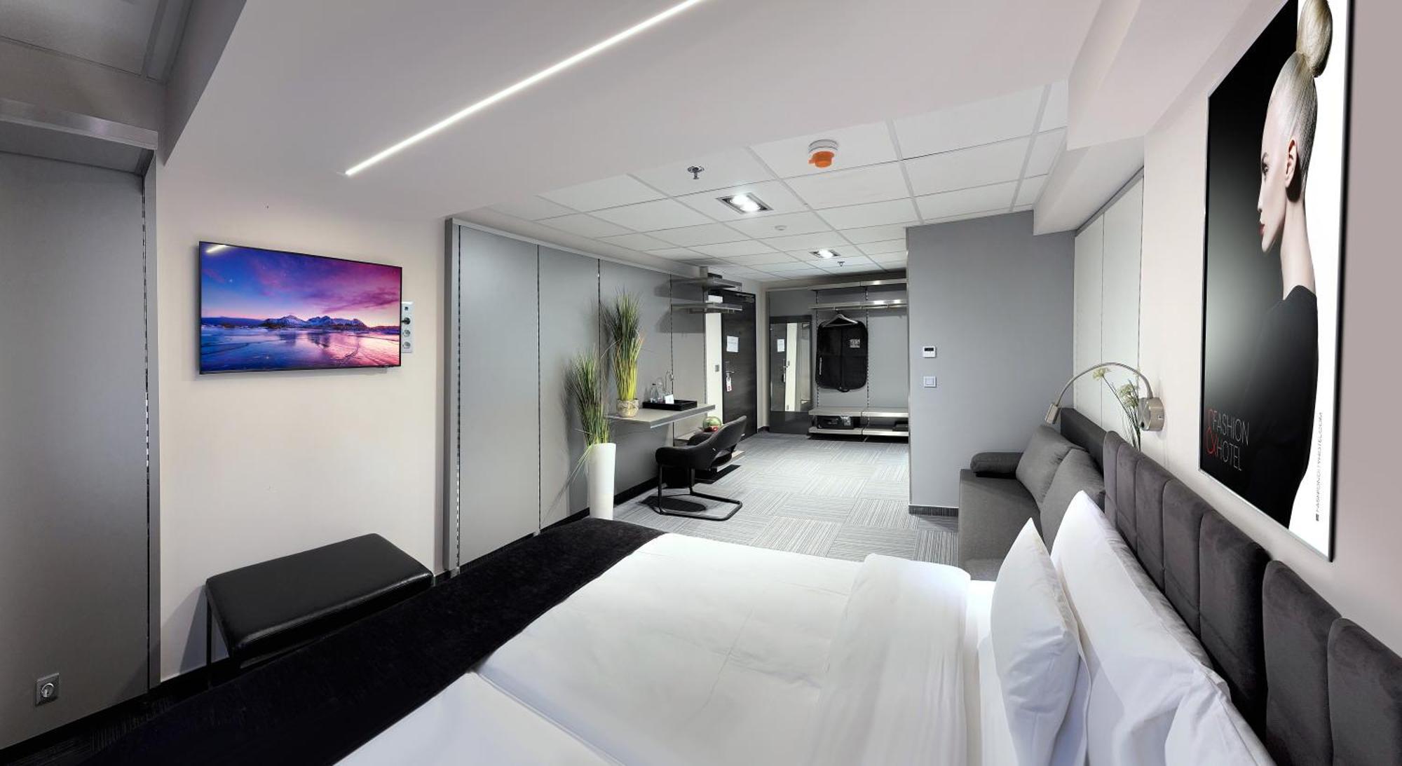 Fashion City Hotel Superior Budapest Exterior photo