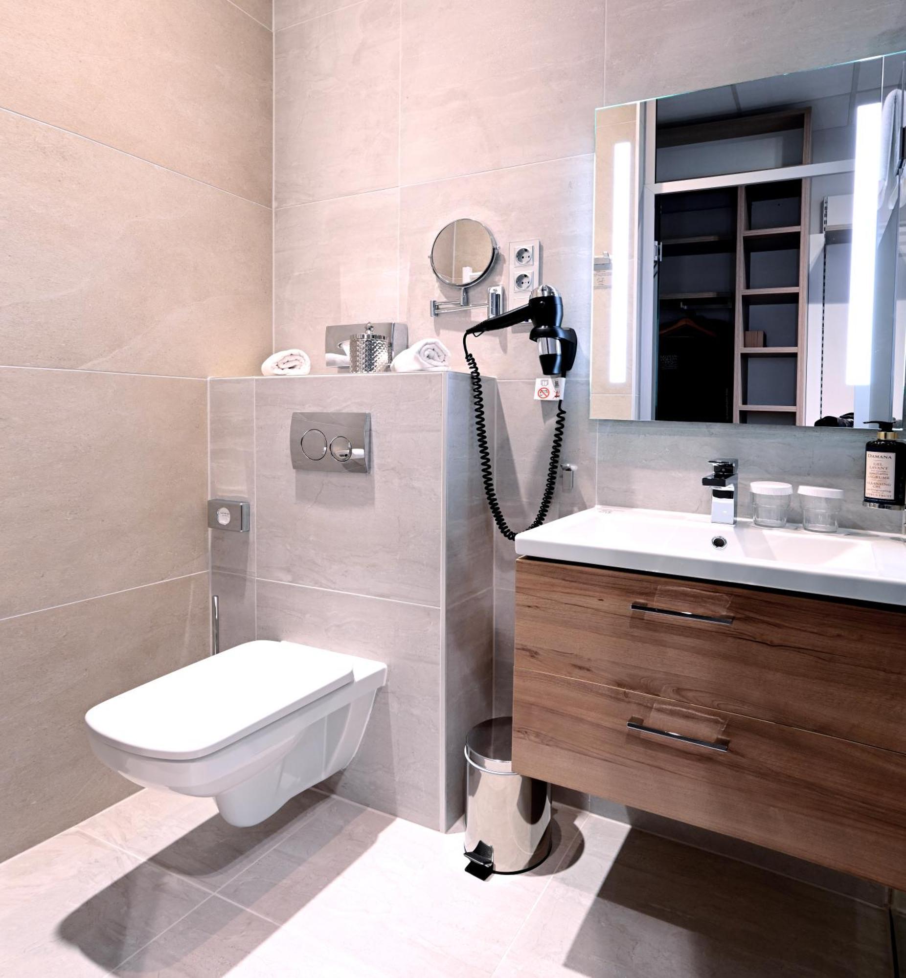 Fashion City Hotel Superior Budapest Room photo